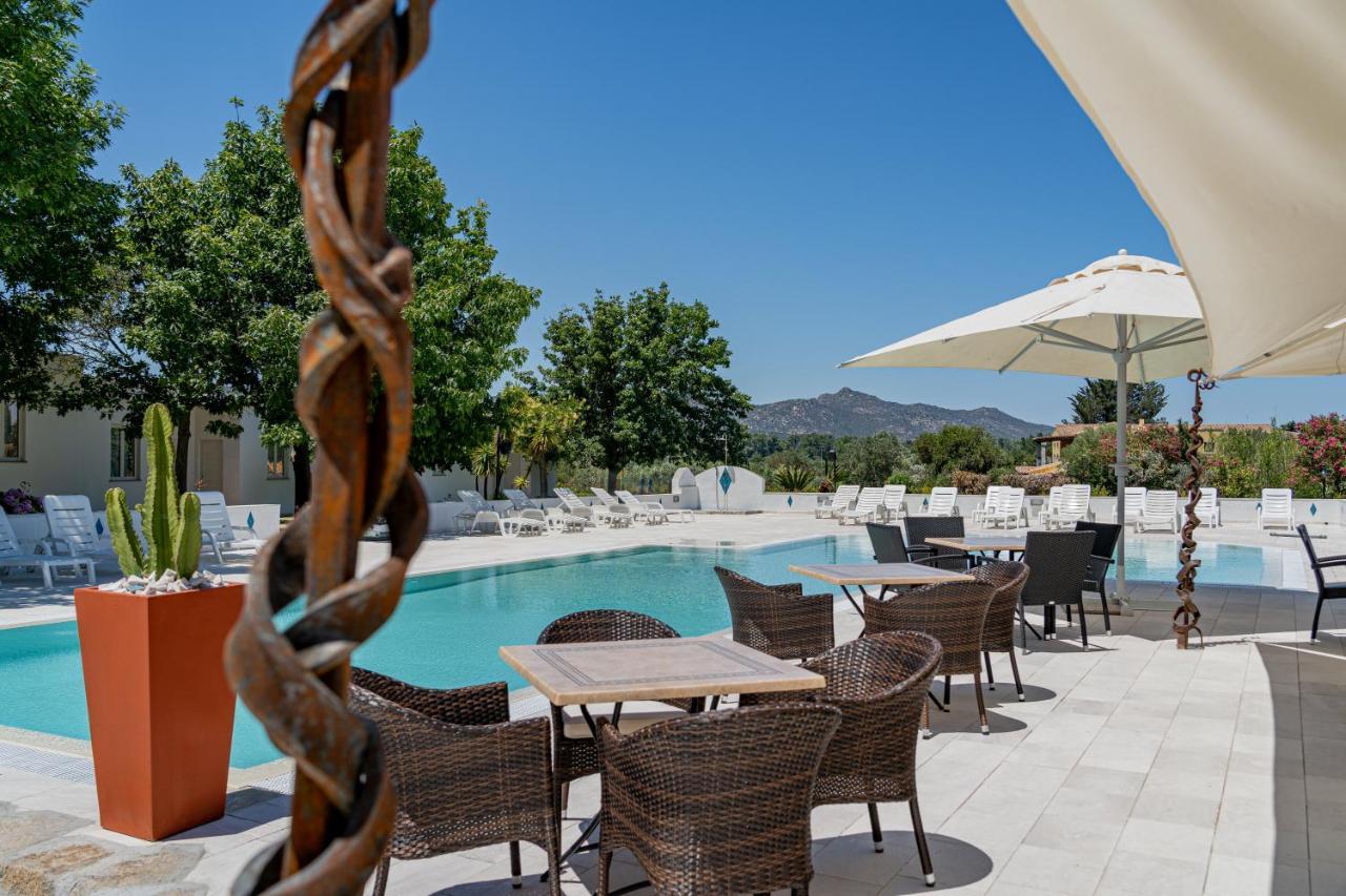 Hotel Le Mimose San Teodoro  Eksteriør bilde