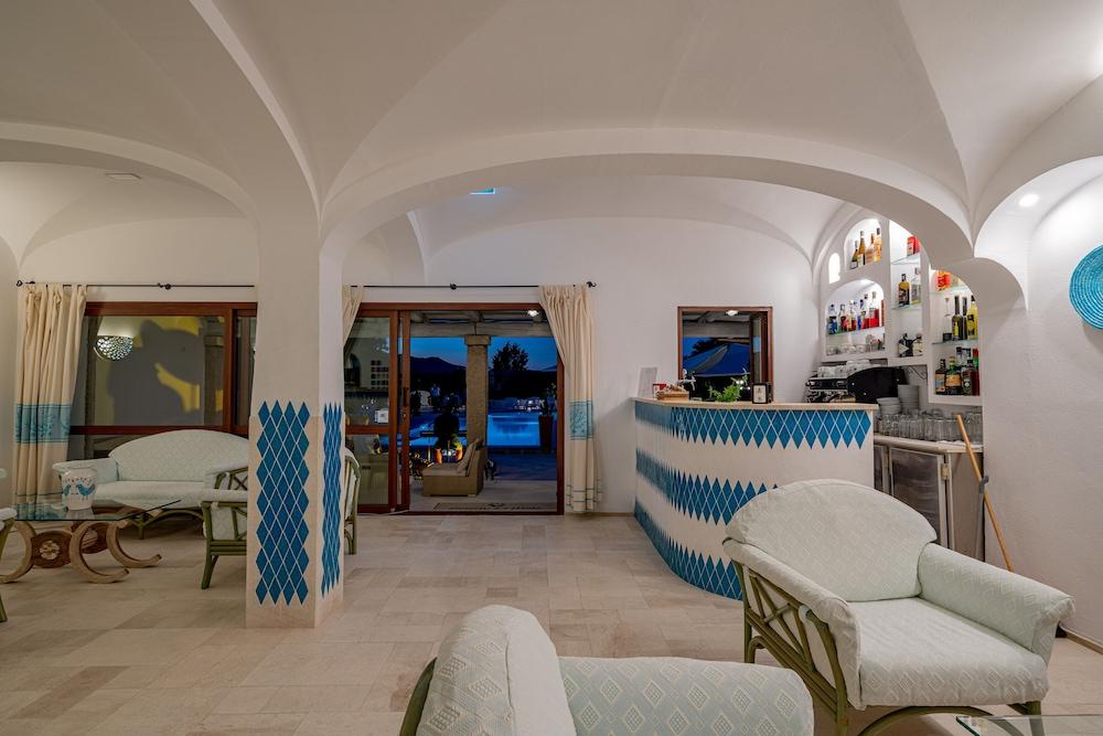 Hotel Le Mimose San Teodoro  Eksteriør bilde