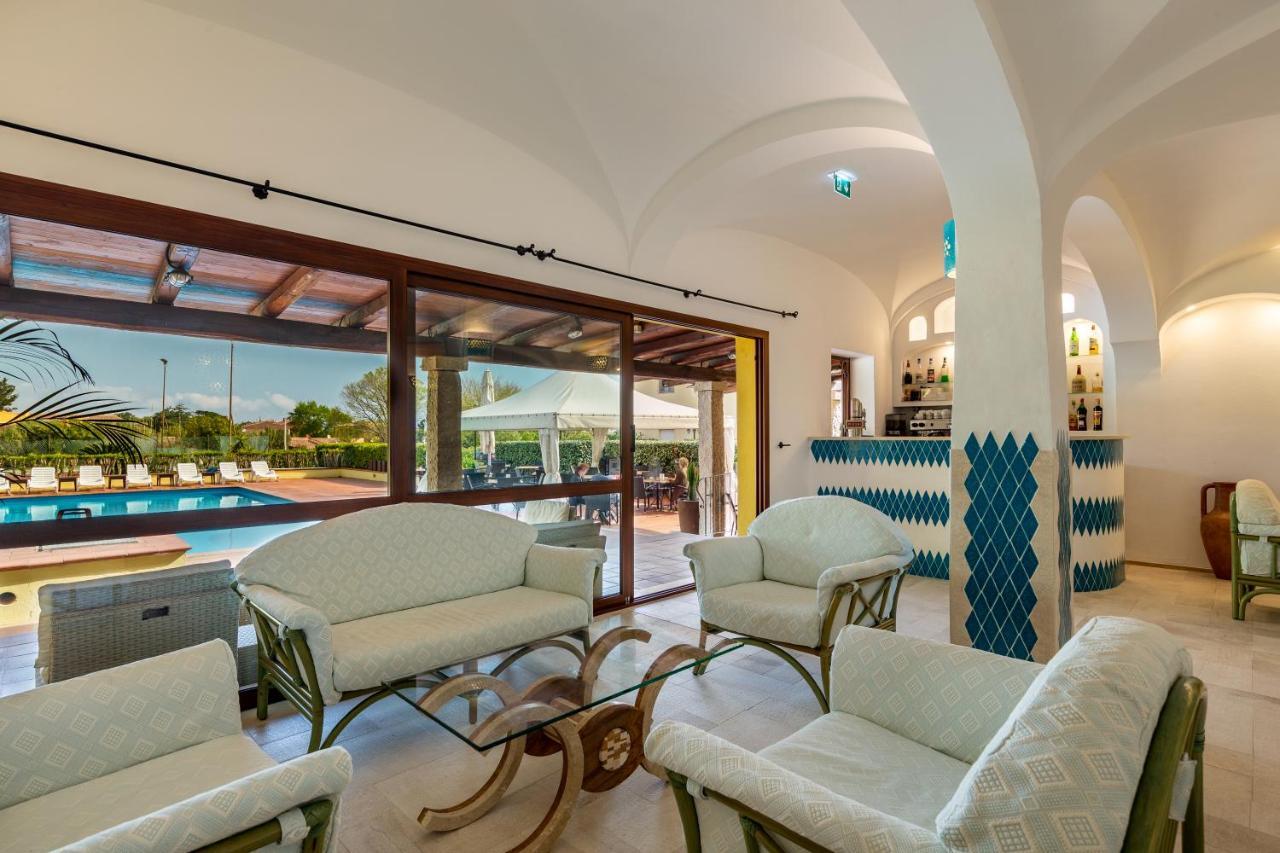 Hotel Le Mimose San Teodoro  Eksteriør bilde