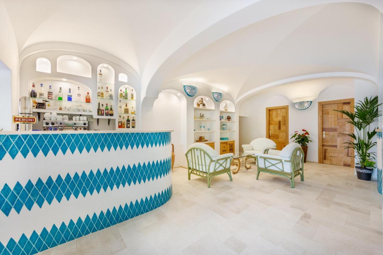 Hotel Le Mimose San Teodoro  Eksteriør bilde