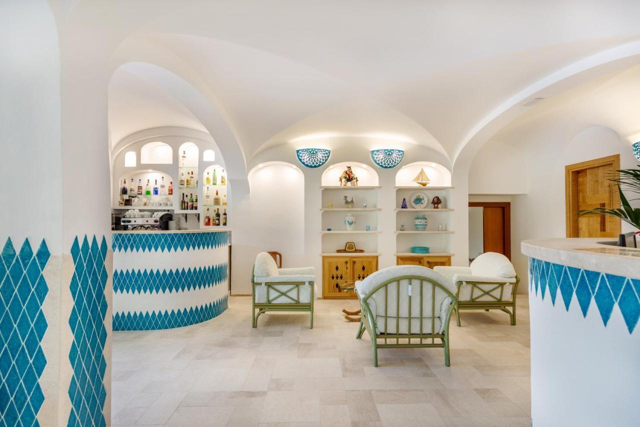 Hotel Le Mimose San Teodoro  Eksteriør bilde